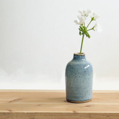 bud vase