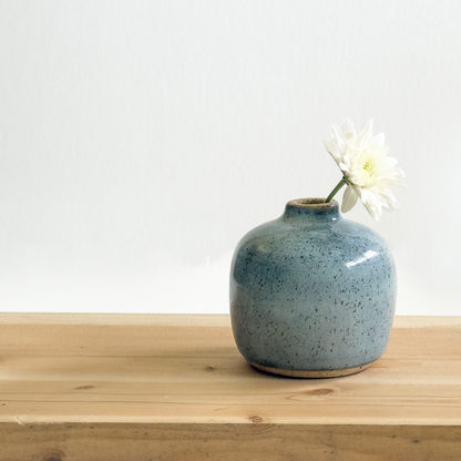 bud vase