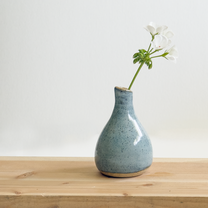 bud vase