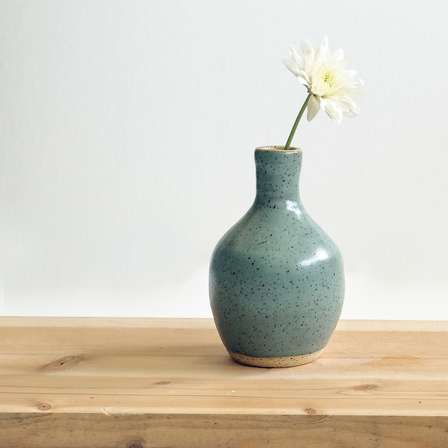 bud vase