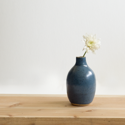 bud vase