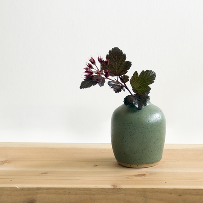 bud vase