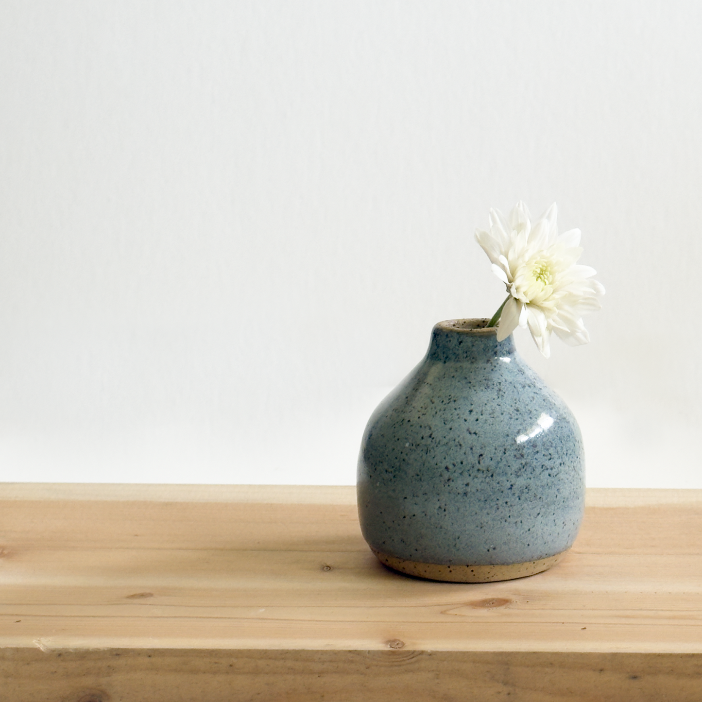 bud vase